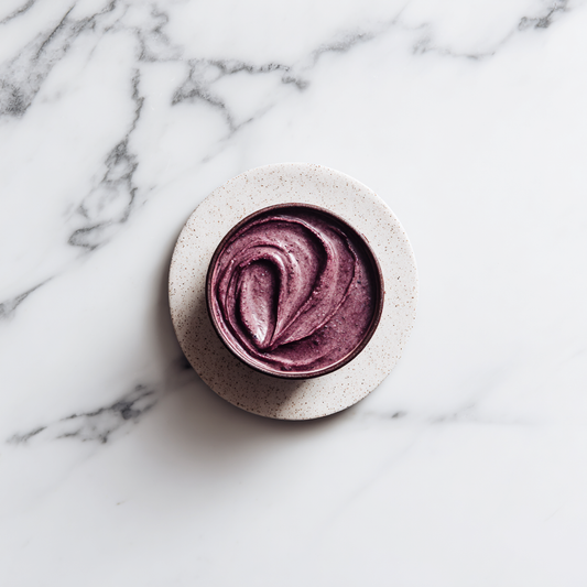 What does açaí taste like?